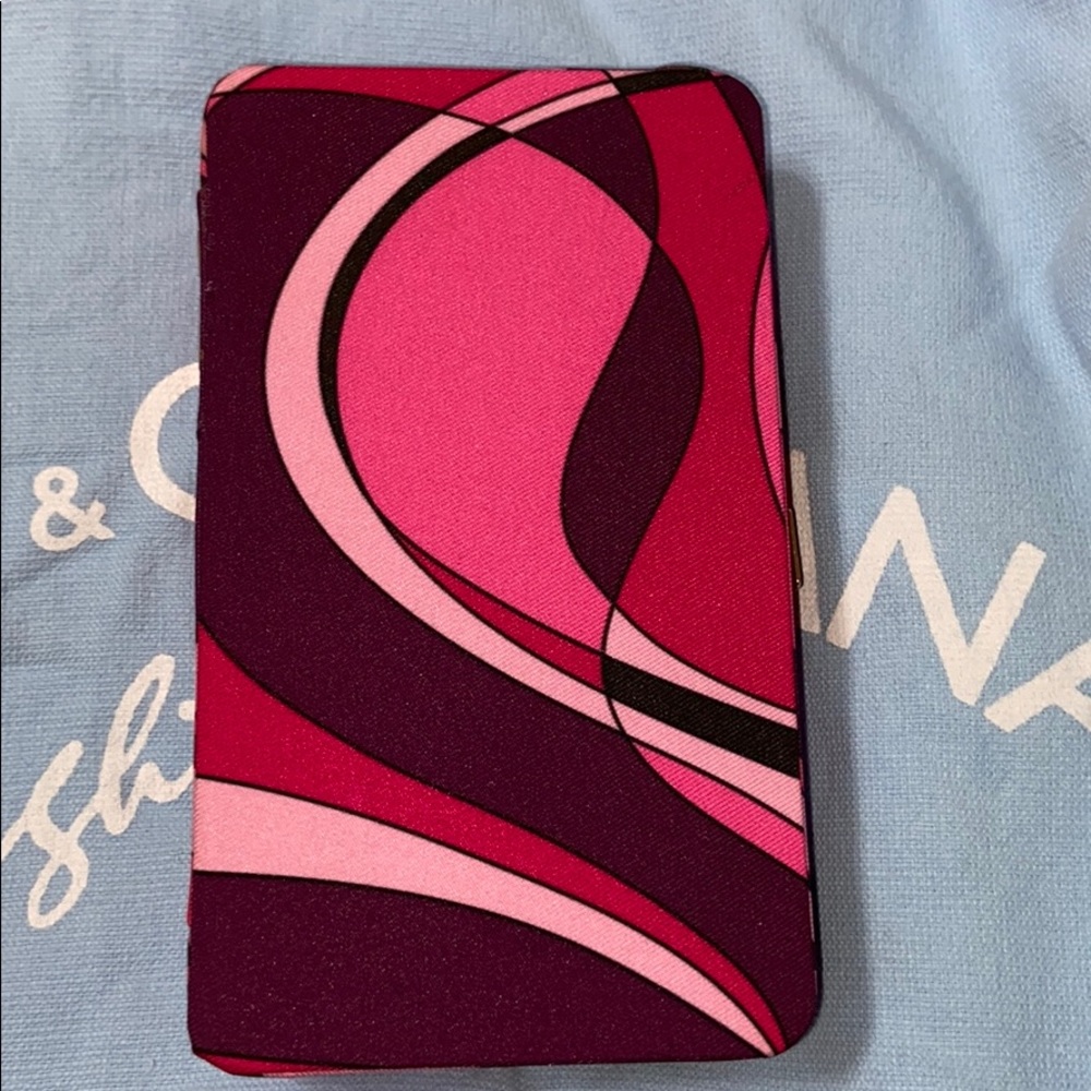 Stunning Tarte Makeup brush holder box.